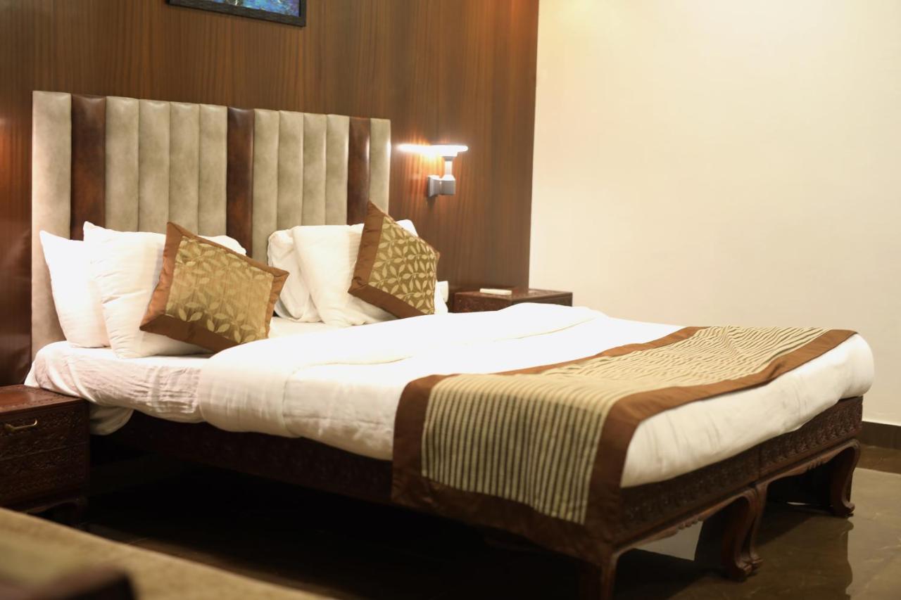 The Byke Heritage Resort - Matheran Esterno foto