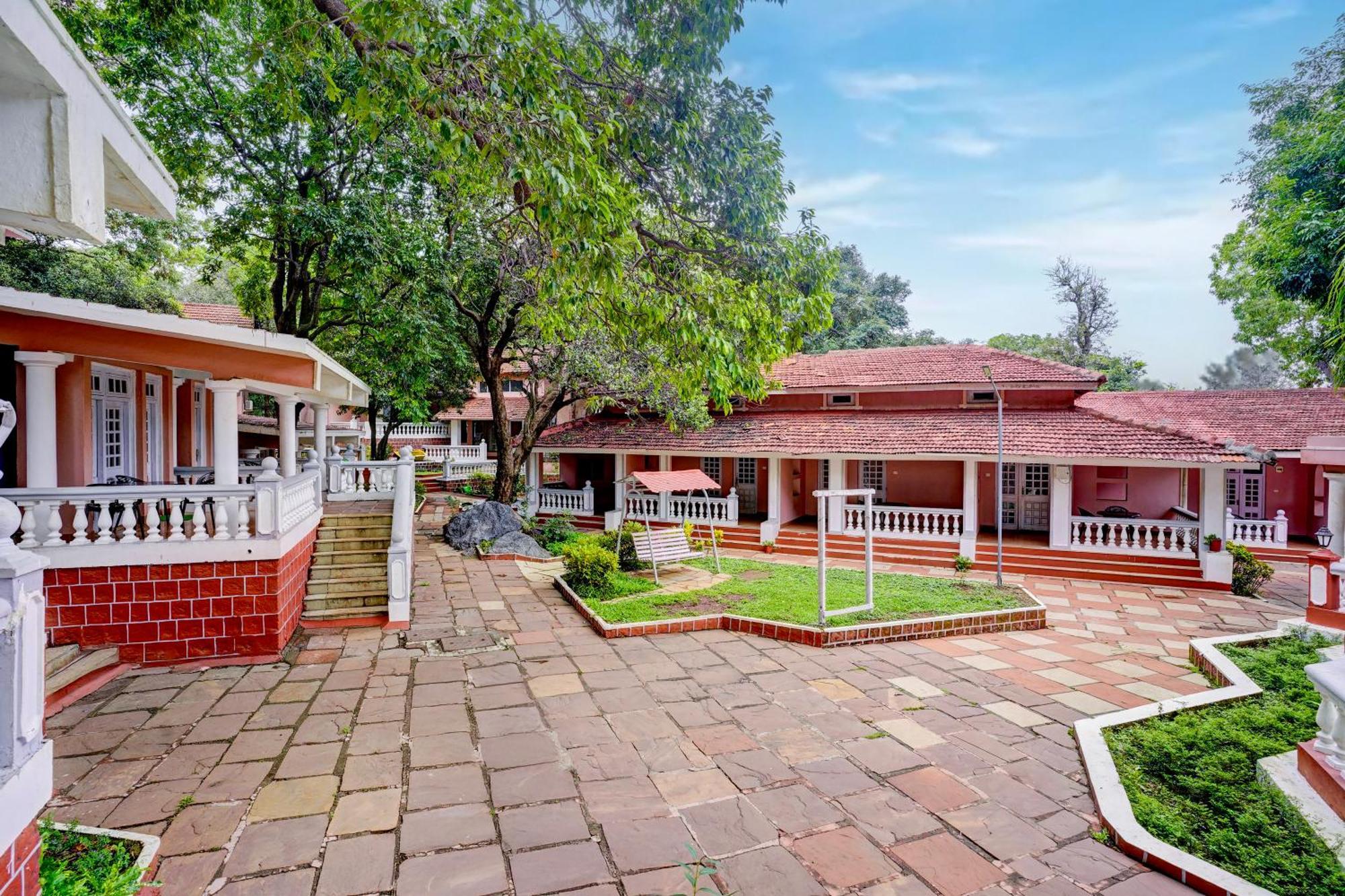 The Byke Heritage Resort - Matheran Esterno foto